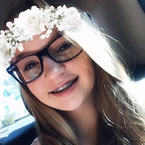 Meet your Posher, Kenzie